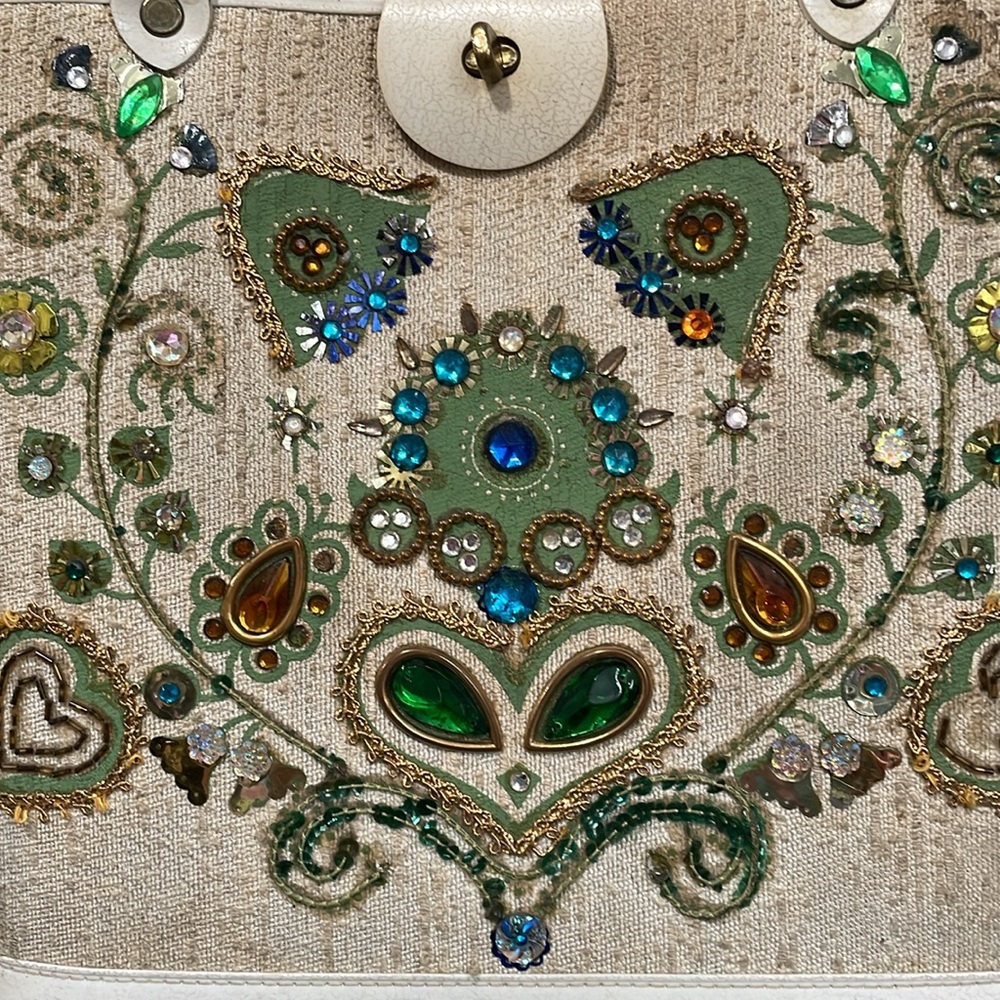 VINTAGE CRAFTED HANDBAG